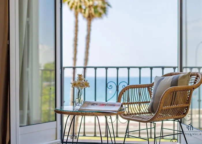 Living4Malaga Seafront Duplex